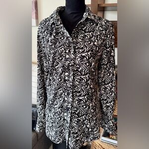 Jones&Co by Jones New York Monochrome Swirl blouse